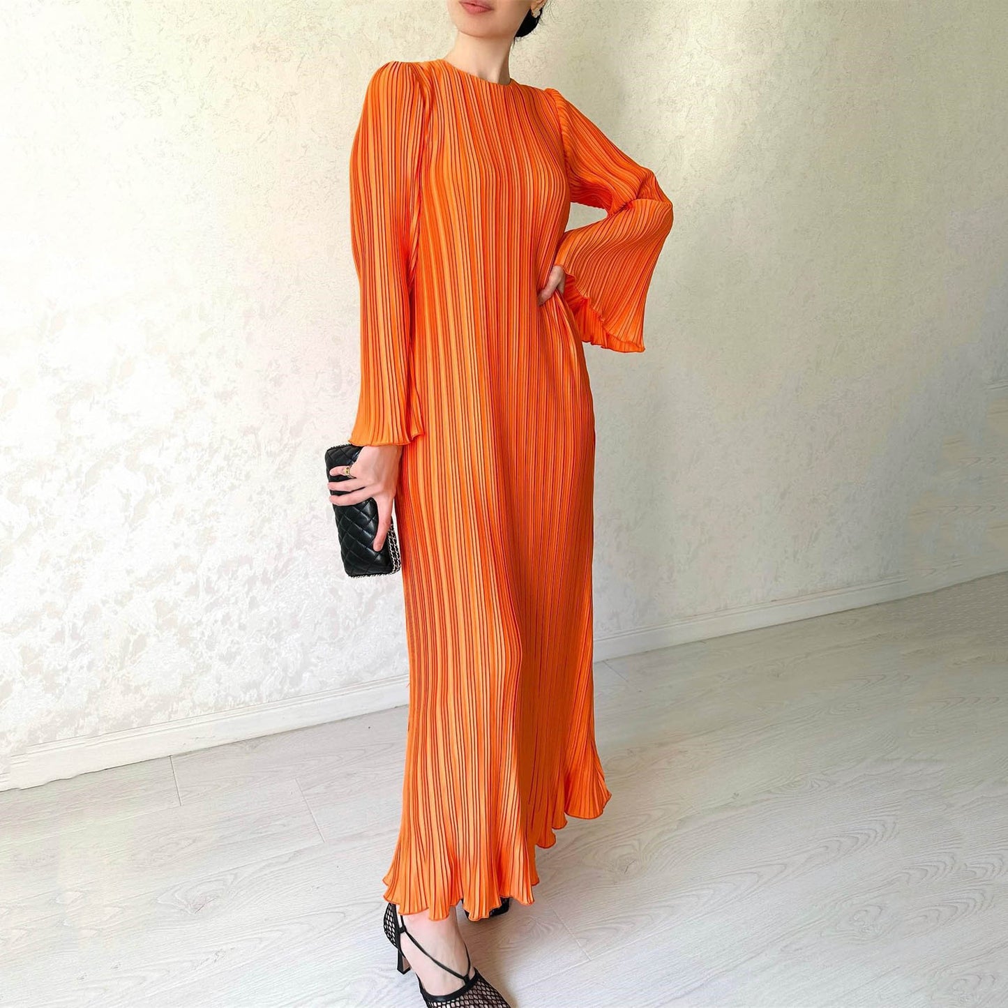 Elegant Pleated Maxi Dress with Flared Sleeves