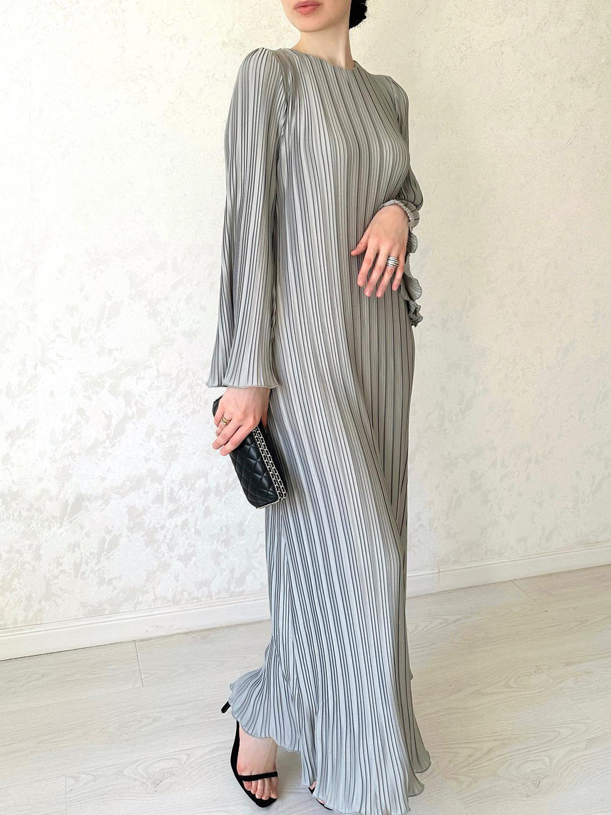 Elegant Pleated Maxi Dress with Flared Sleeves